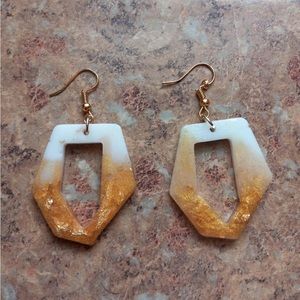 White & Gold earrings